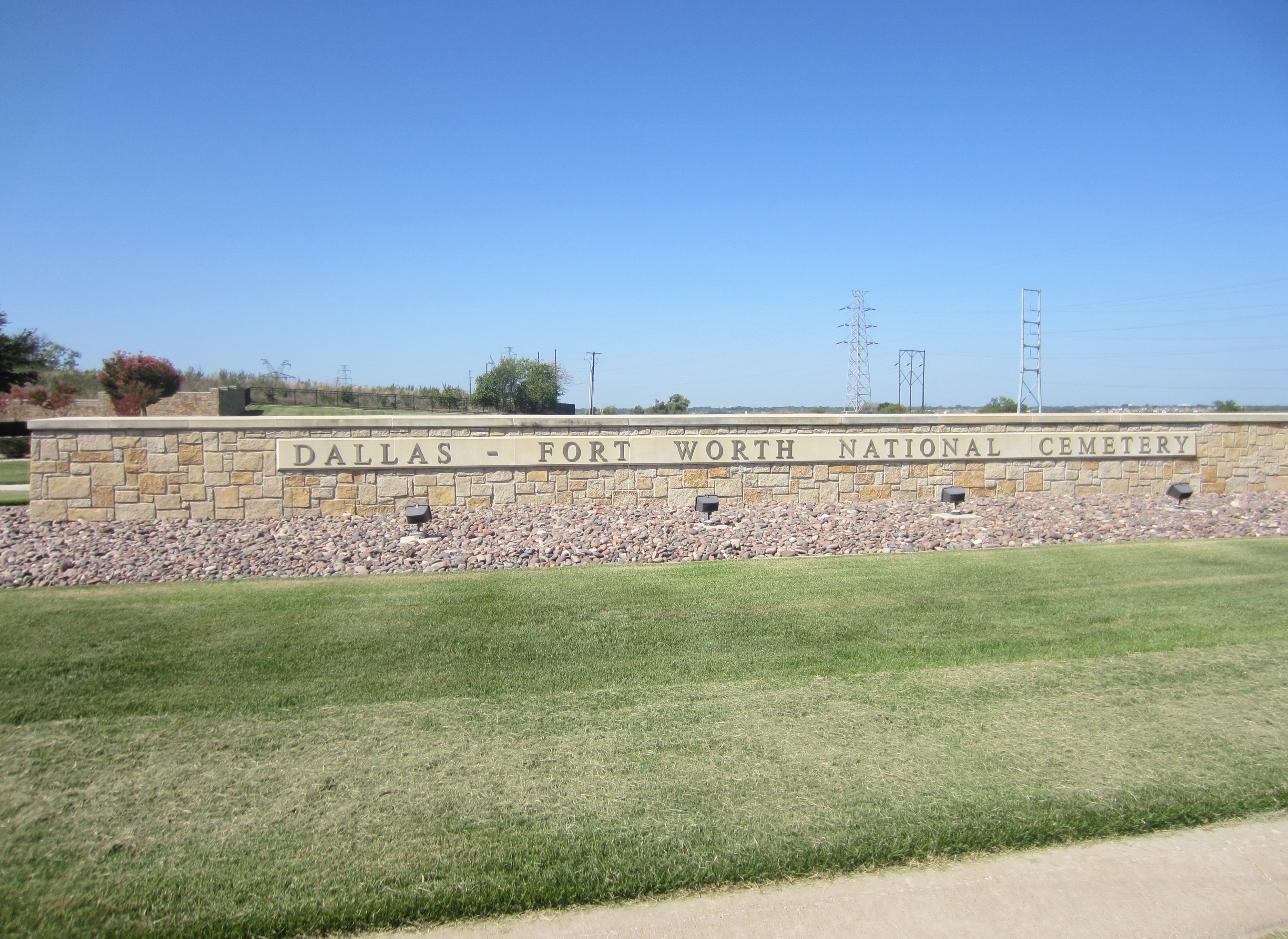 Dallas-Fort Worth National Cemetery